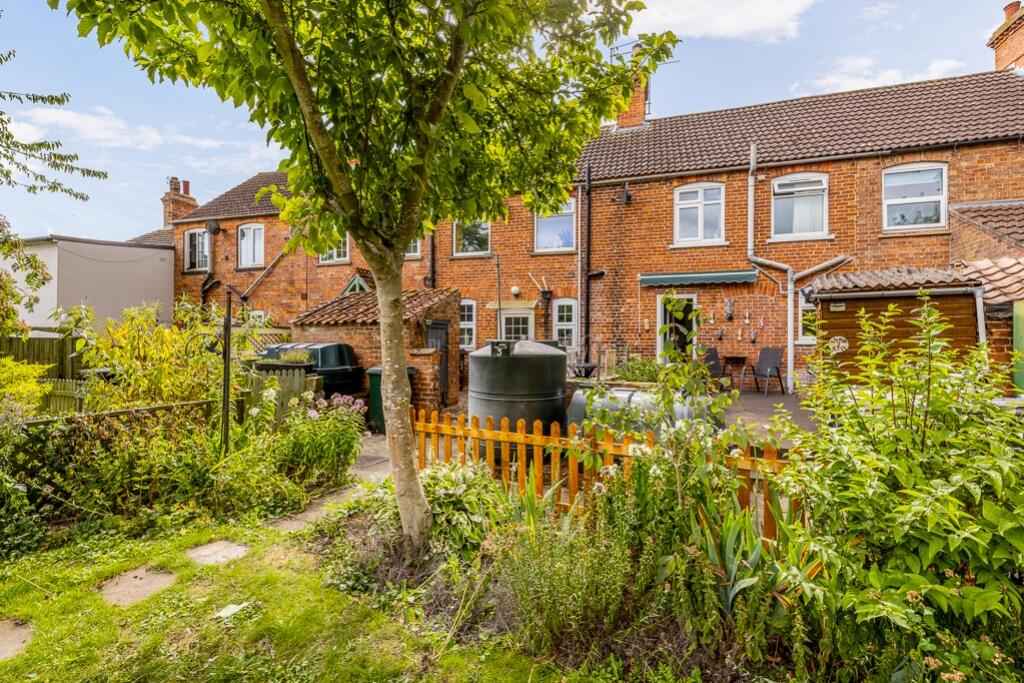 3 Shop Hill (Mareham-Le-Fen)-4