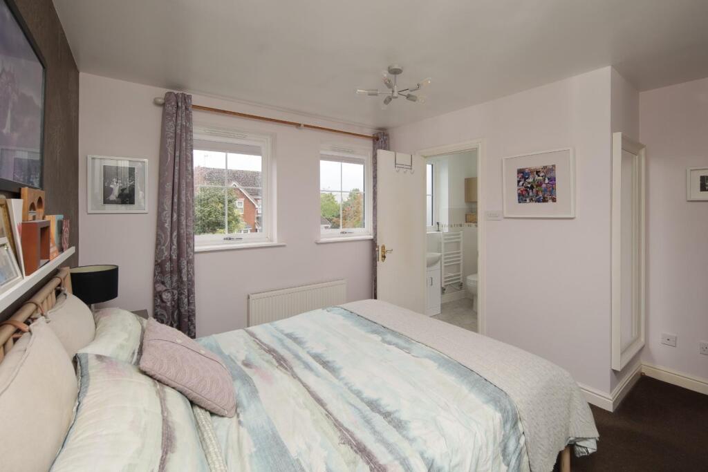 9 Mark Antony Drive Cv34-20.jpg