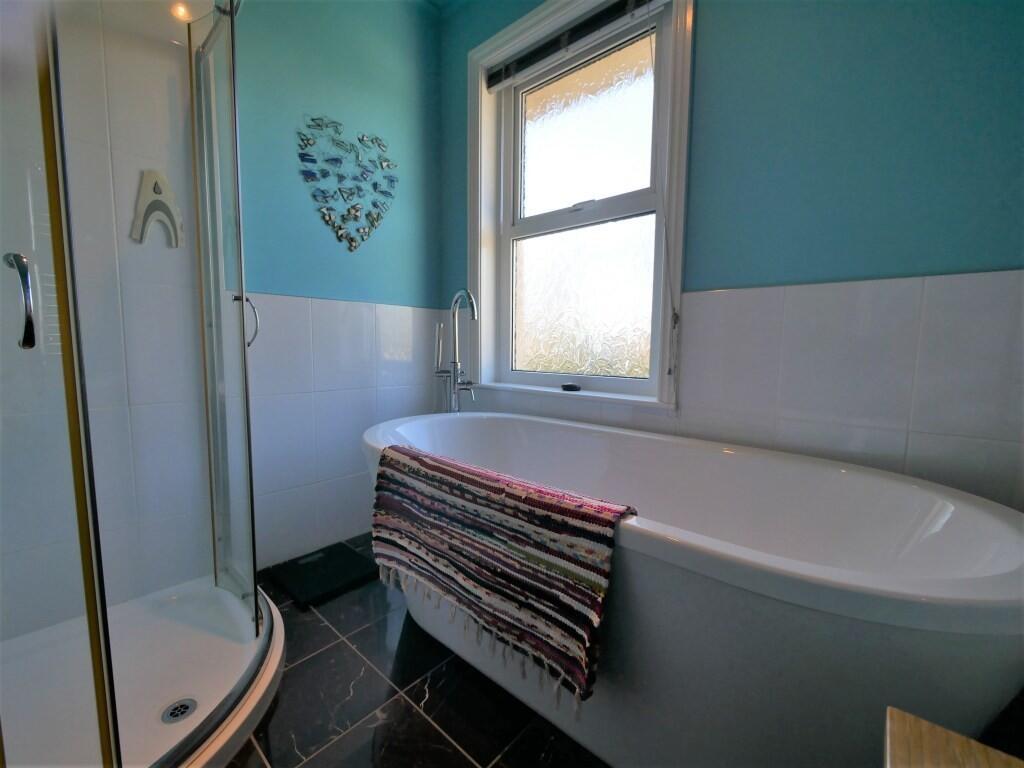 BATHROOM1