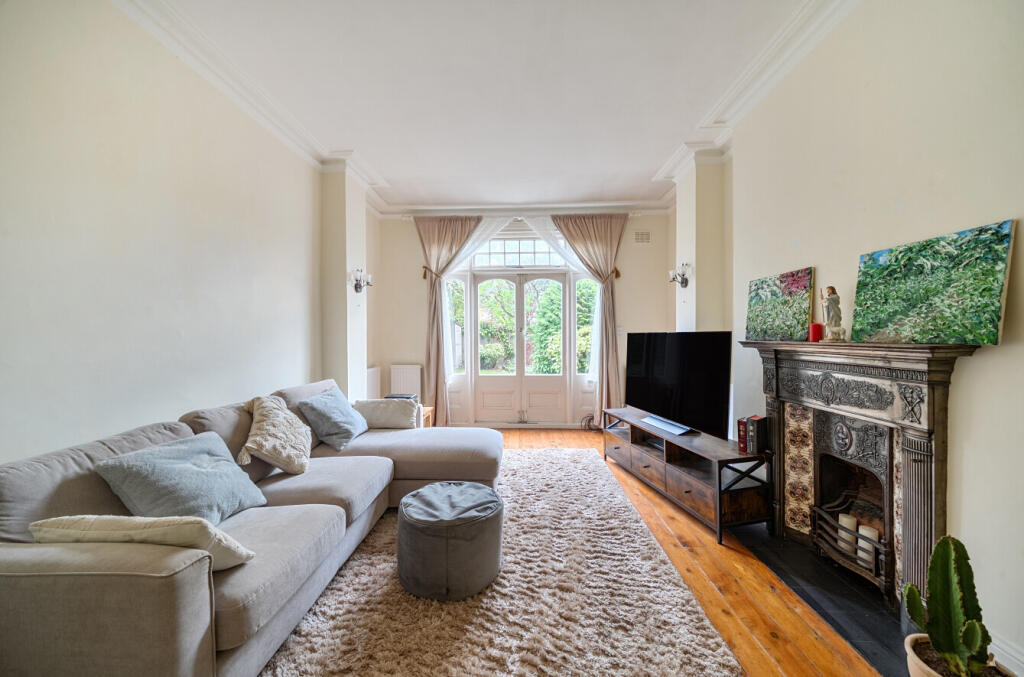 1370709-15-68f201...