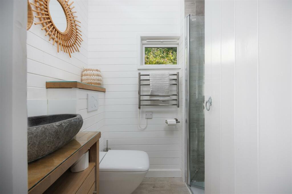 beach_house_lodge_33.jpg