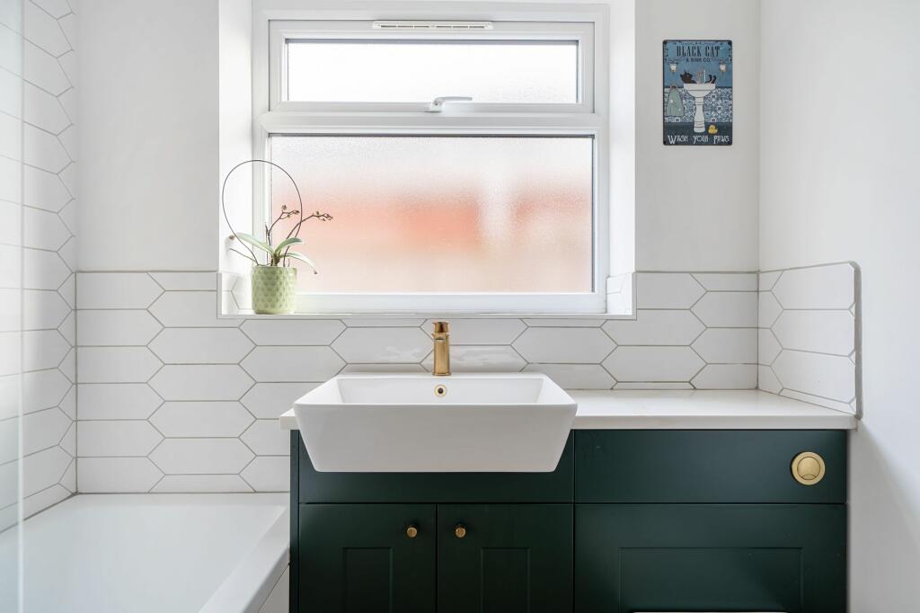 Bathroom (3)