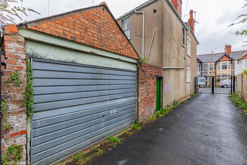 Pen Y Wain Road 6-25.jpg