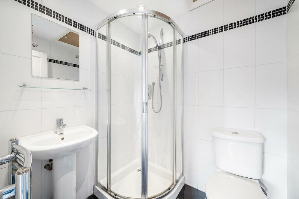 Ensuite.jpg