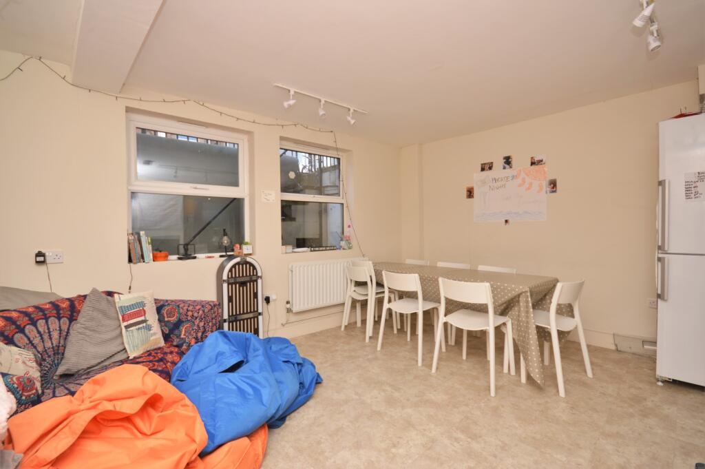 Photo 04