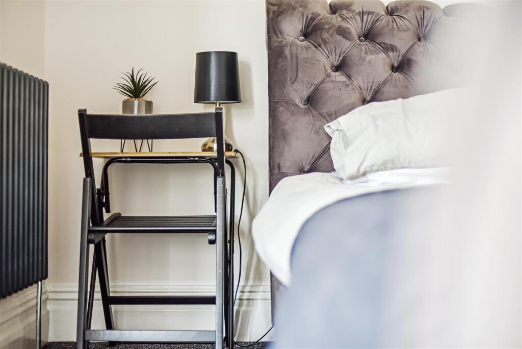 Side table.jpg