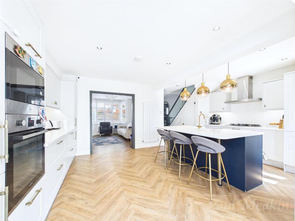 KItchen/ DIning Room