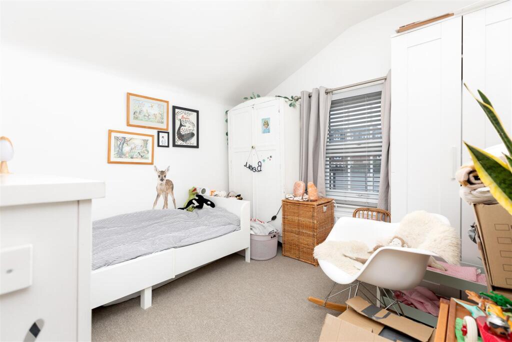 82 Whinbush Road-5.jpg