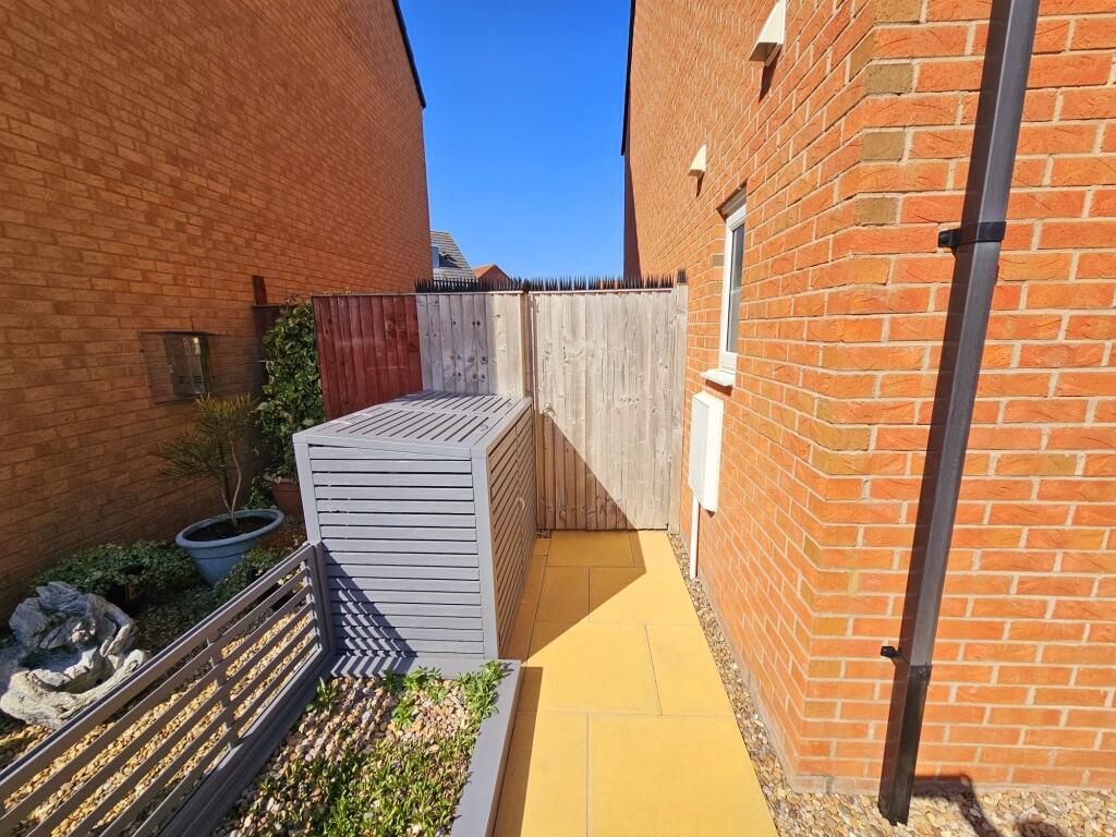 4379c723-27f9-4960-9662-627d428aeec1