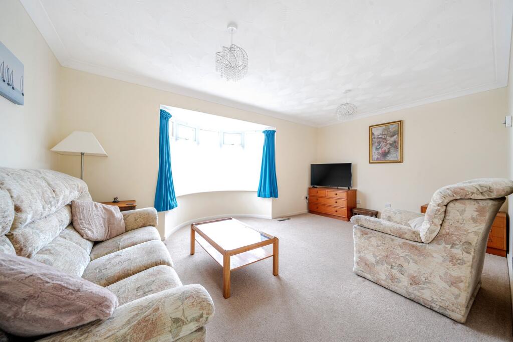 Living Room/ Dining Room