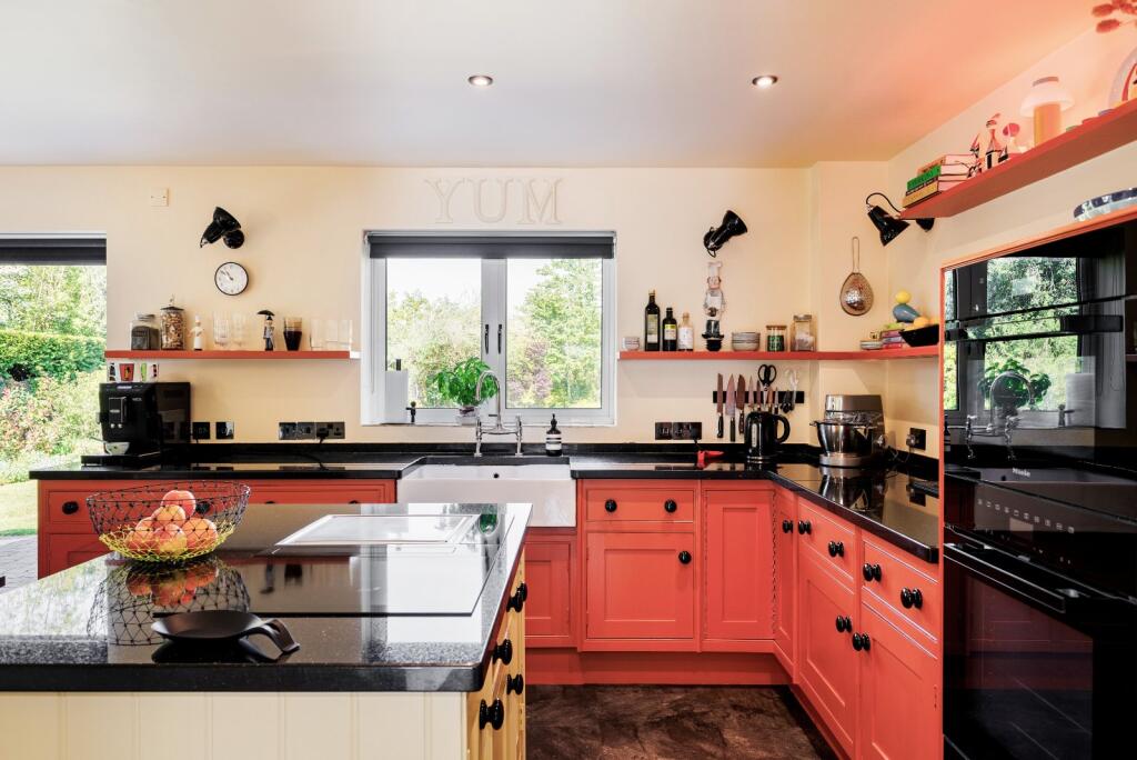 Kitchen/Dining