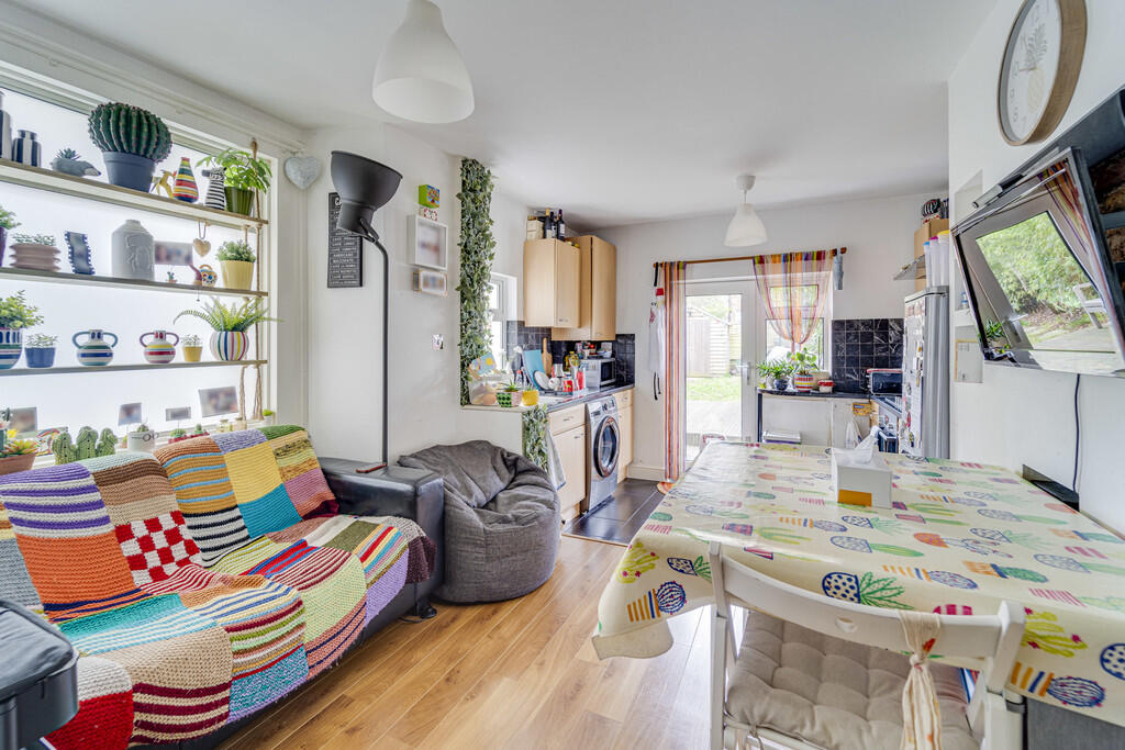 NDB08990_Enfused-...