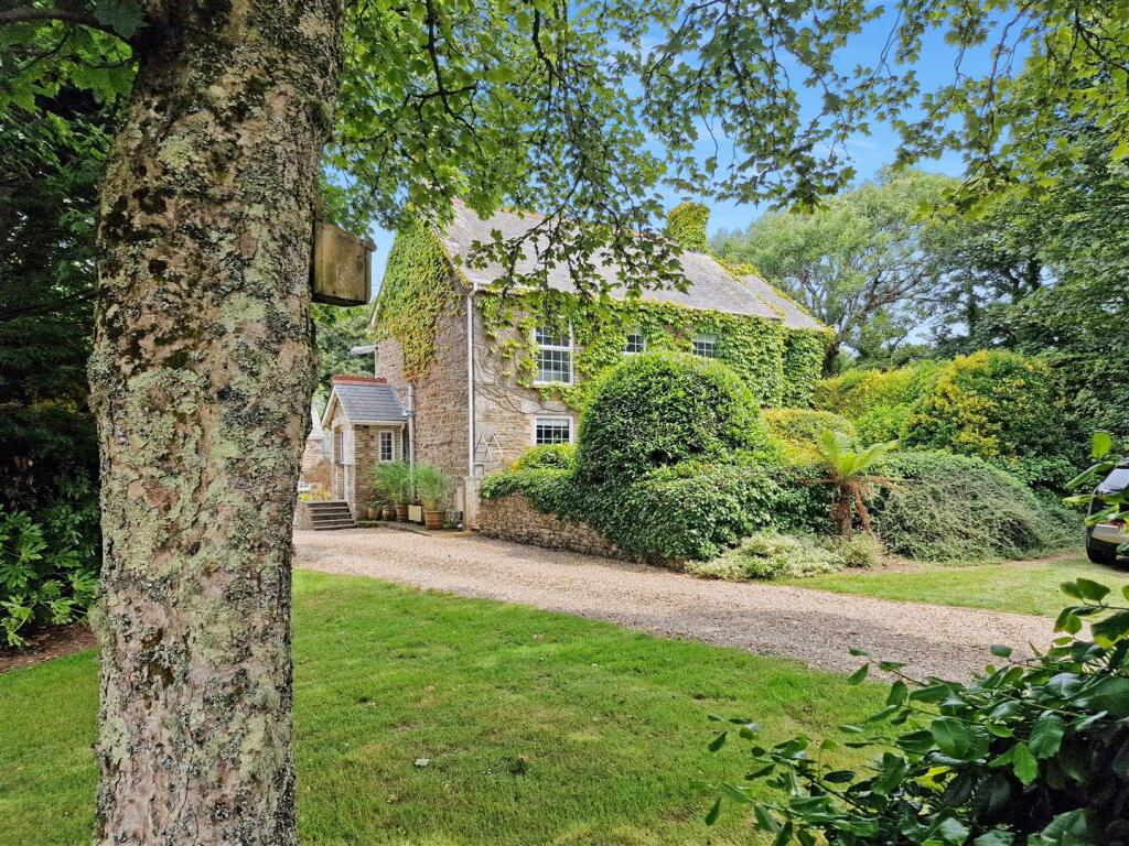 Front from Garden.