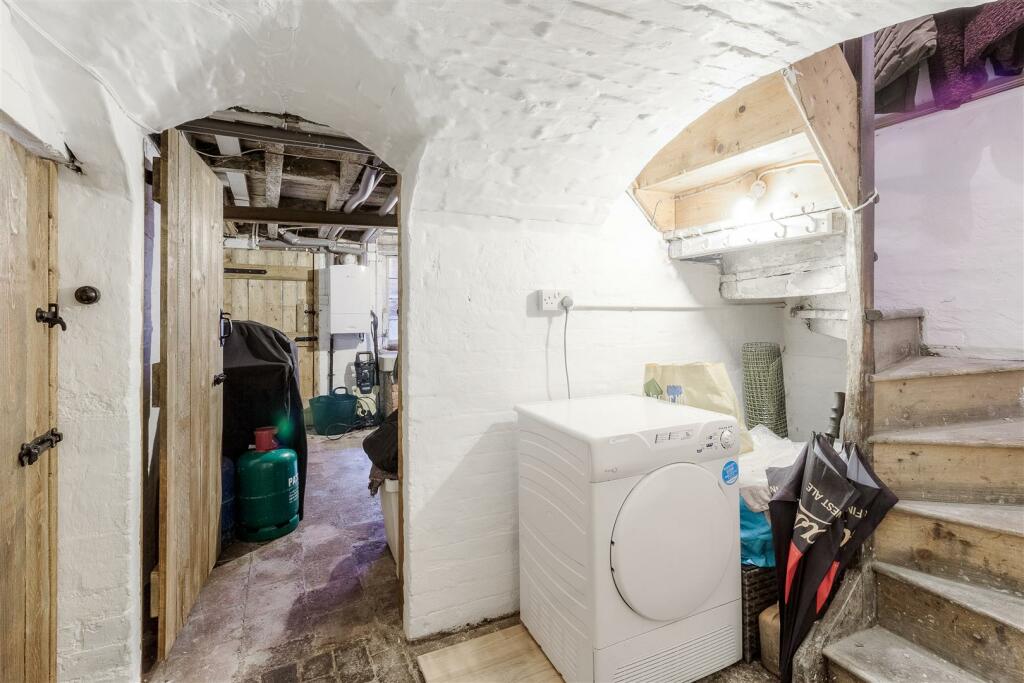 28 Coleshill Road, Atherstone