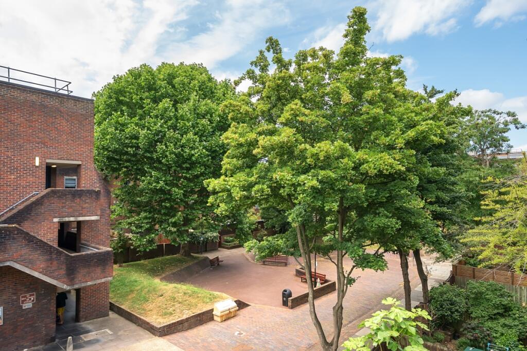 1314895-17-685ade...