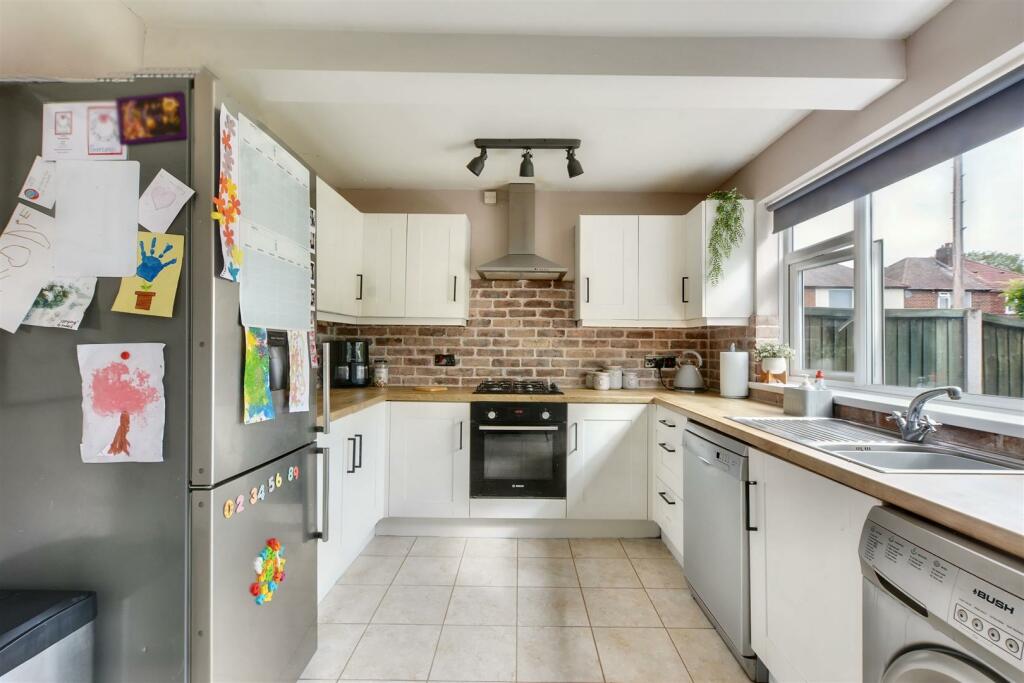 Kitchen_1.jpeg