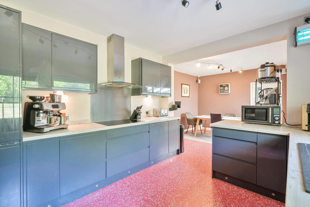 9-681c92fe9dec4-1...