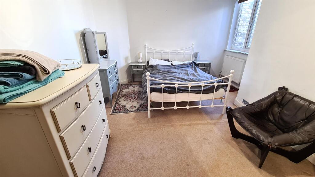 Bed 2