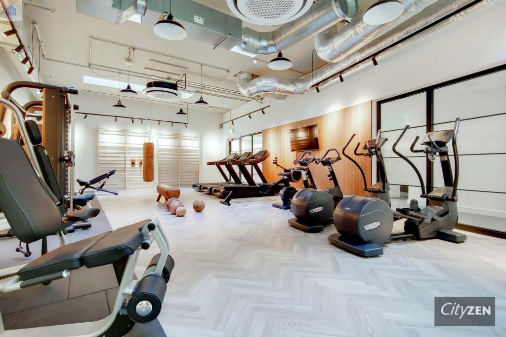 RESIDENTS GYM