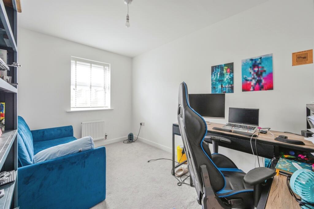 Bedroom: