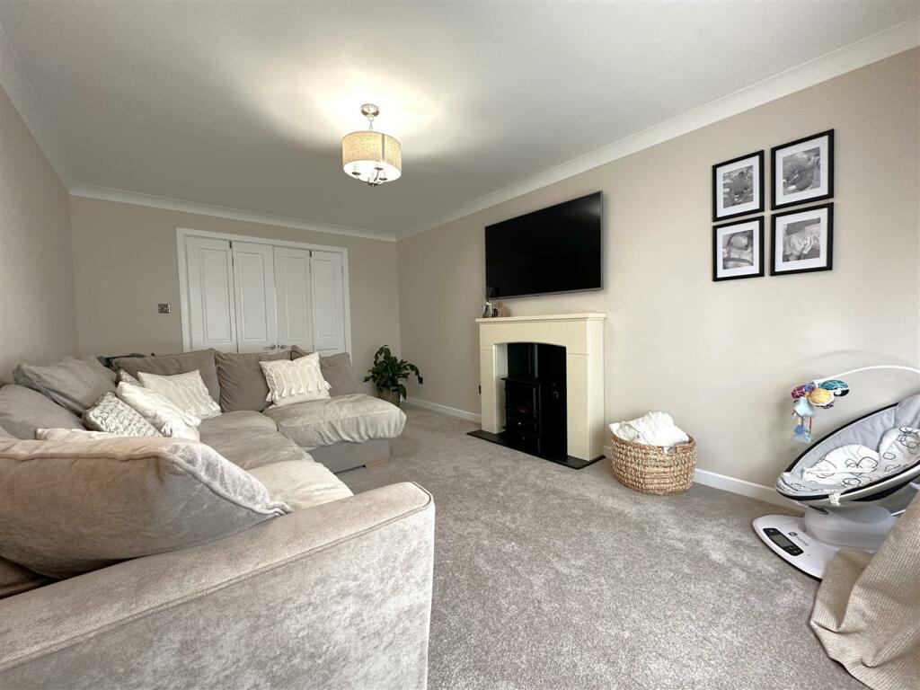 Lounge Aspect Two 277