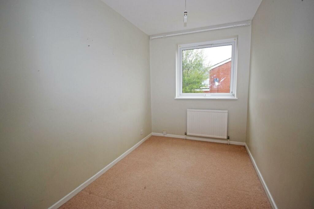 36 Leadbetter Drive, bed 4.jpg