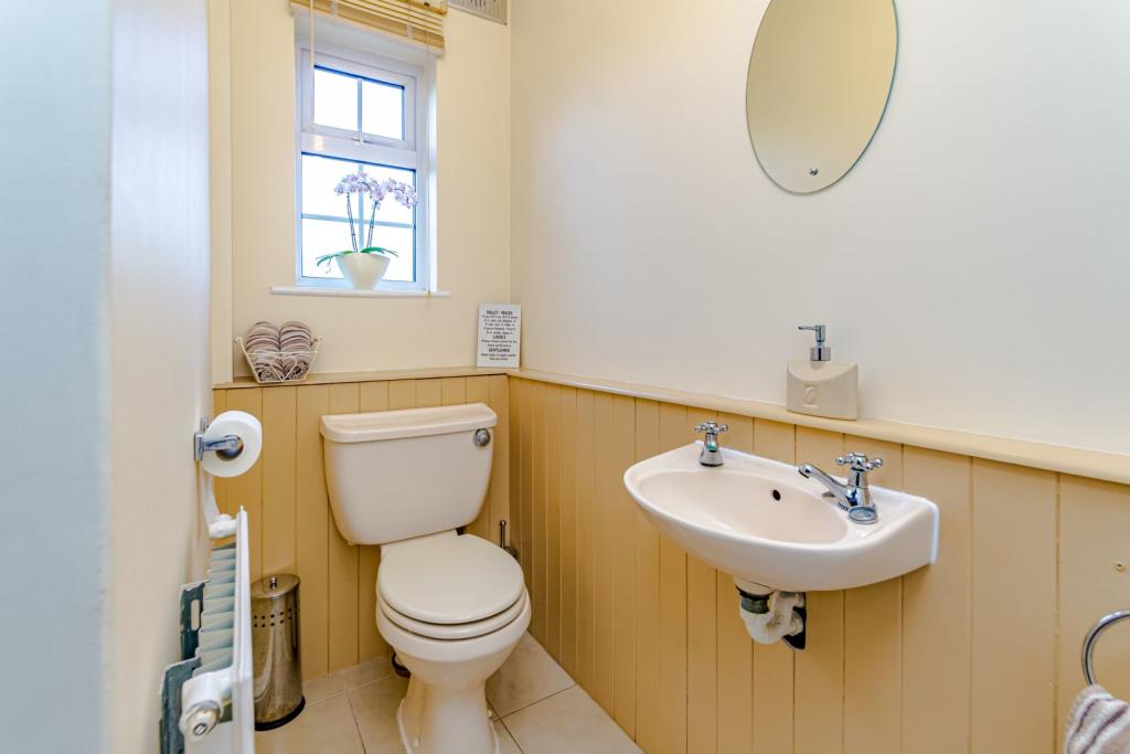 Downstairs Cloakroom