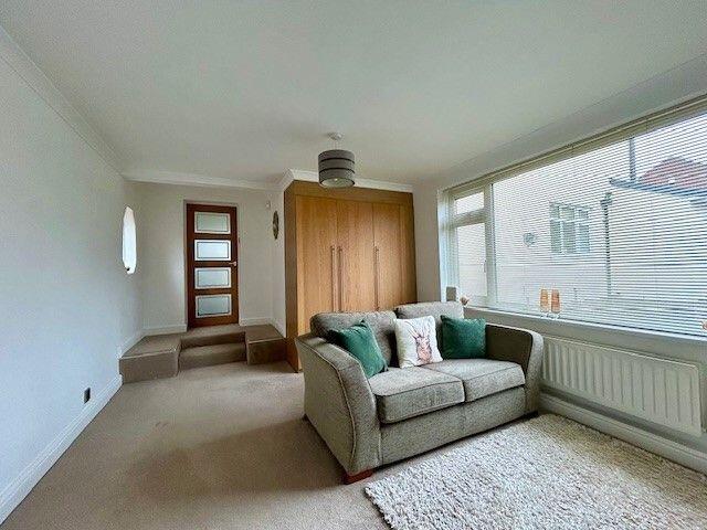 Annexe  - Room One