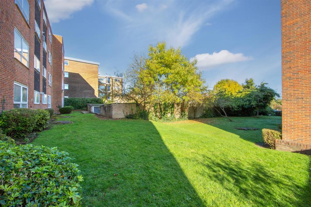 Communal Gardens: