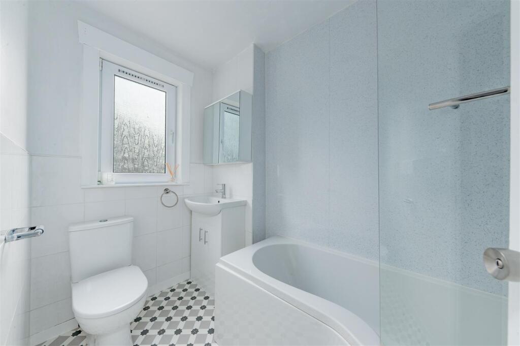 5 Malcolm Crescent Monifieth-12.JPG