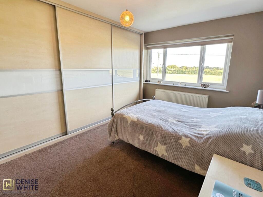 pbox-bedroom-343180.jpg