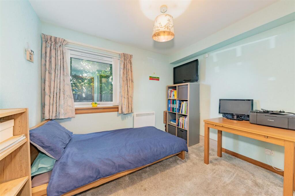 2 West School Road Dundee-10.JPG