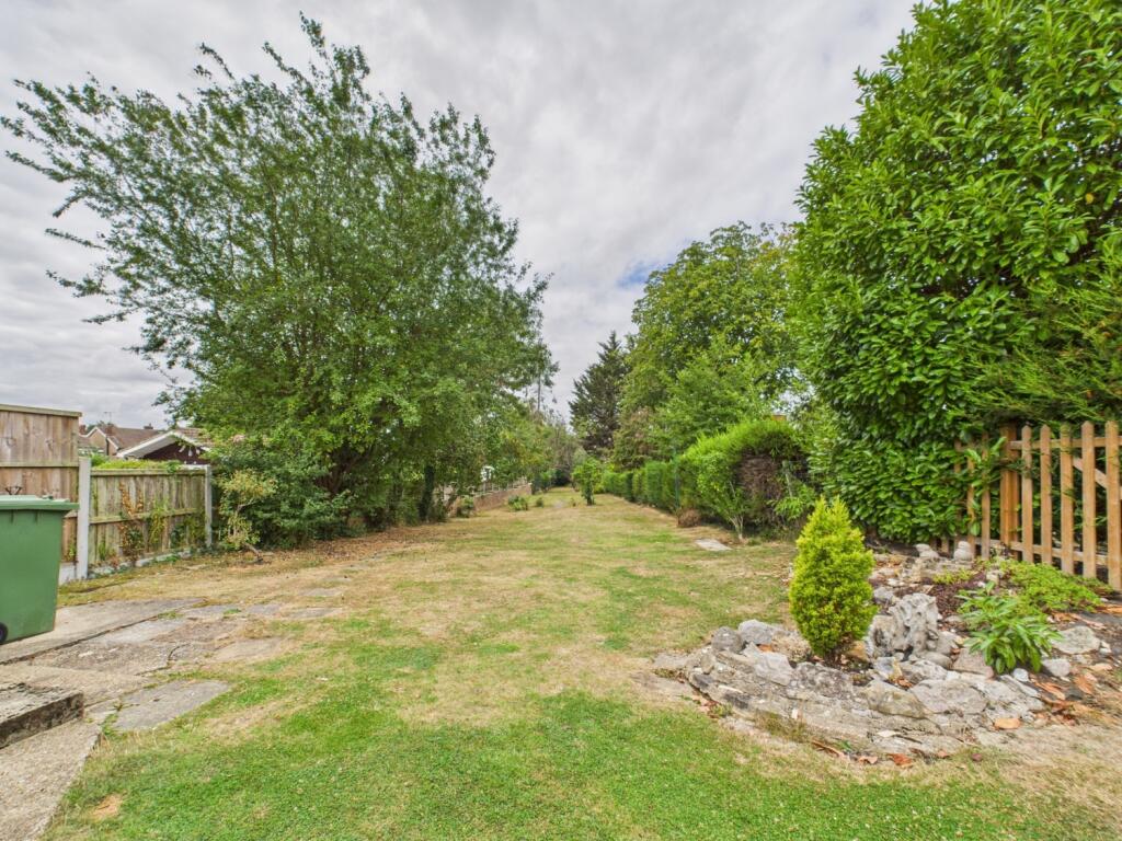 CAM01740G0-PR0434-STILL027