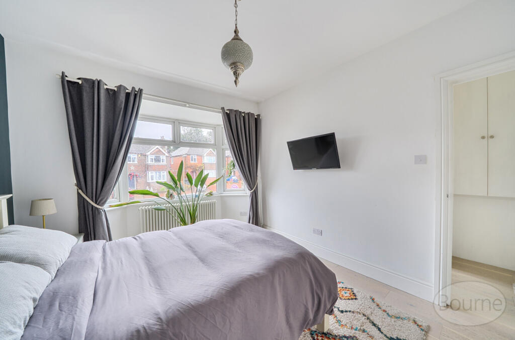 aca2cc7c-5946-454...