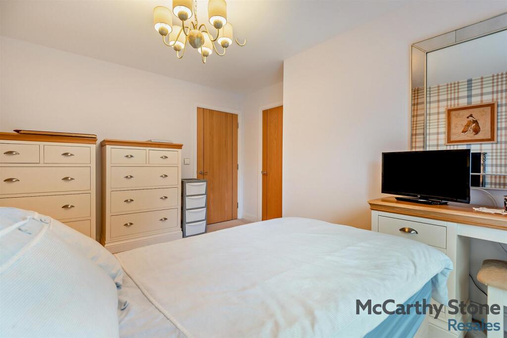 8667940-interior18-800.jpg
