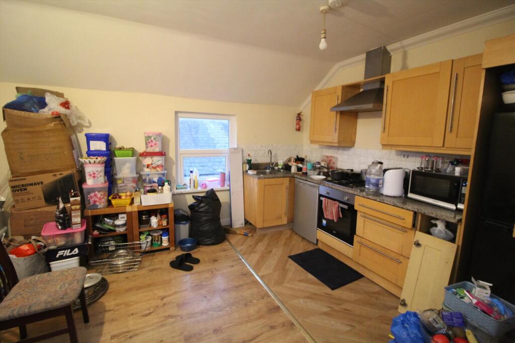 Kitchen 65 station r