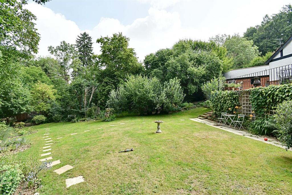 Garden 2.jpg