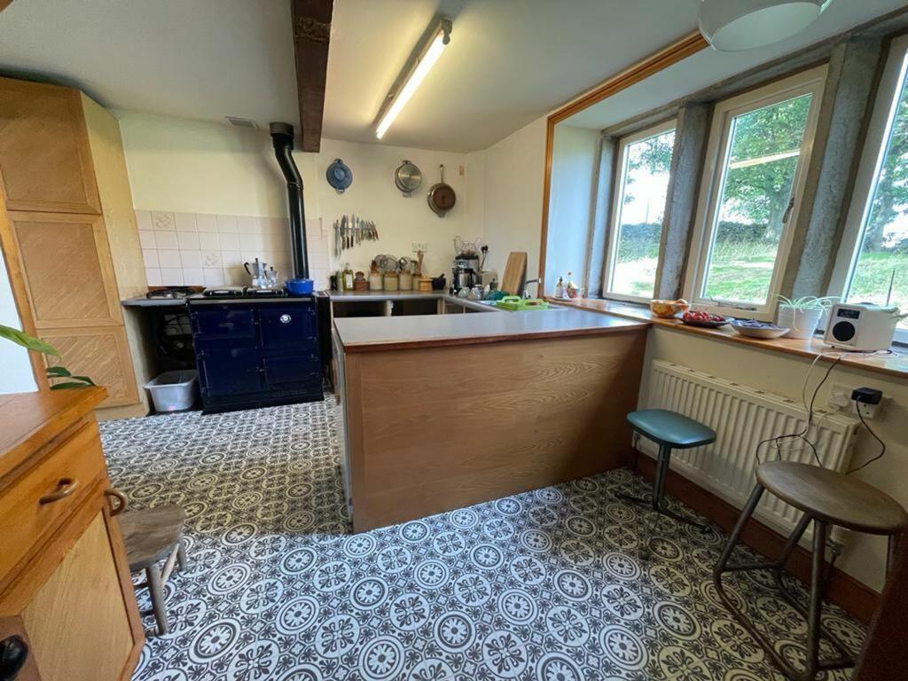 BREAKFAST KITCHEN