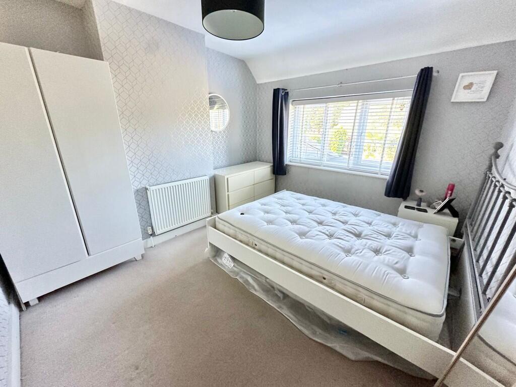 IMG-20251006-WA00...