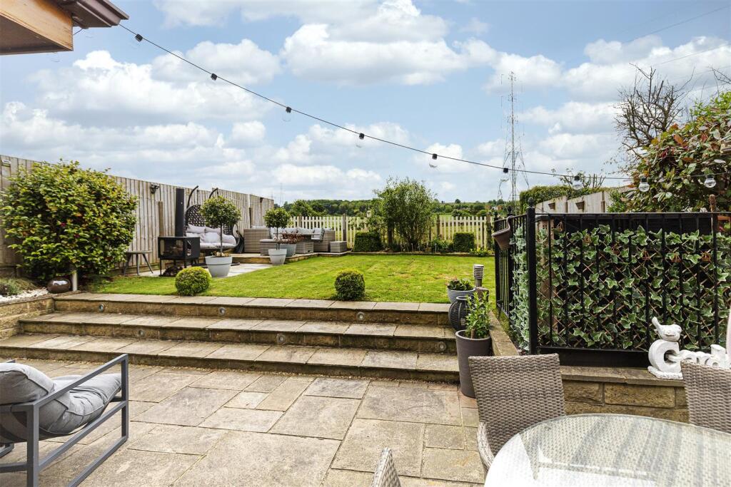 Bramleys Estate Agents - Dewsbury Road - Elland (5