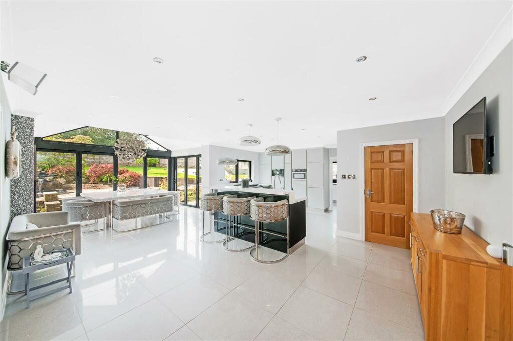 DINING / LIVING / KITCHEN