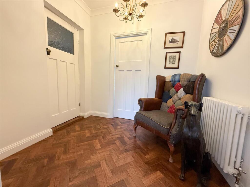 ENTRANCE HALLWAY
