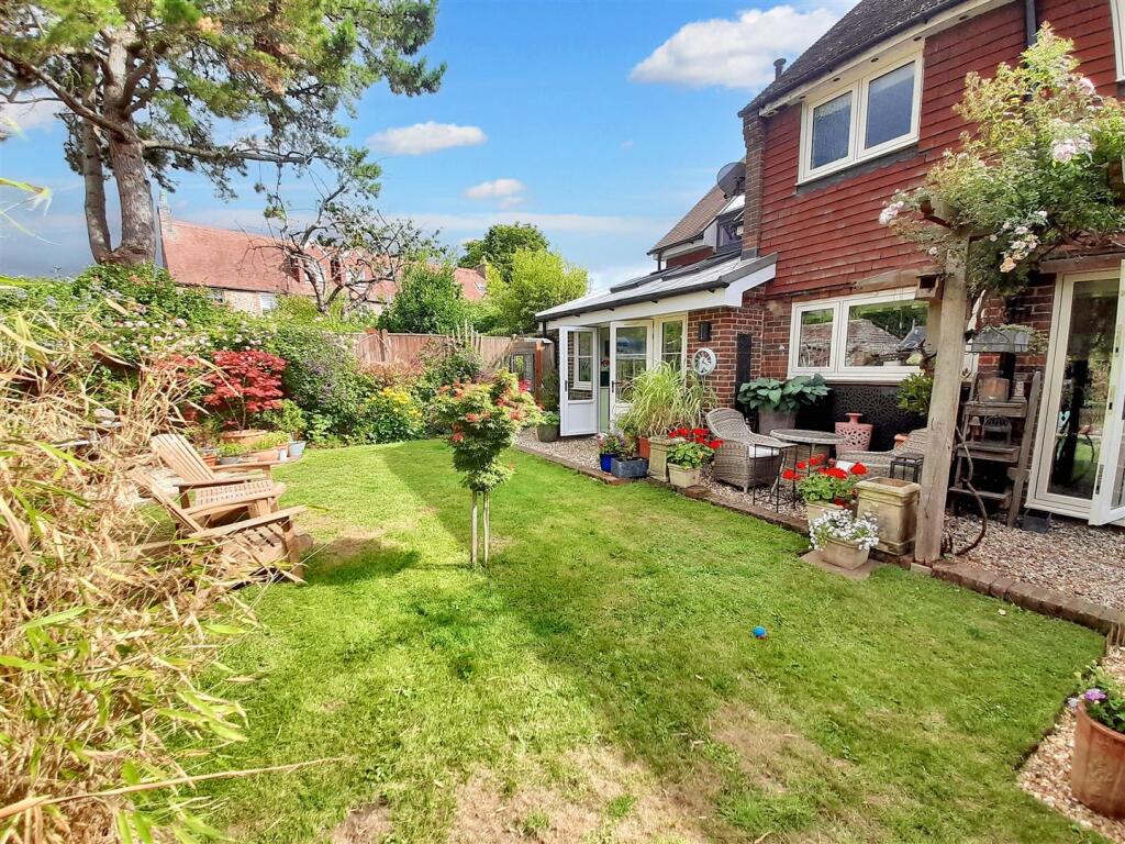 Rear garden 2 new.jpg