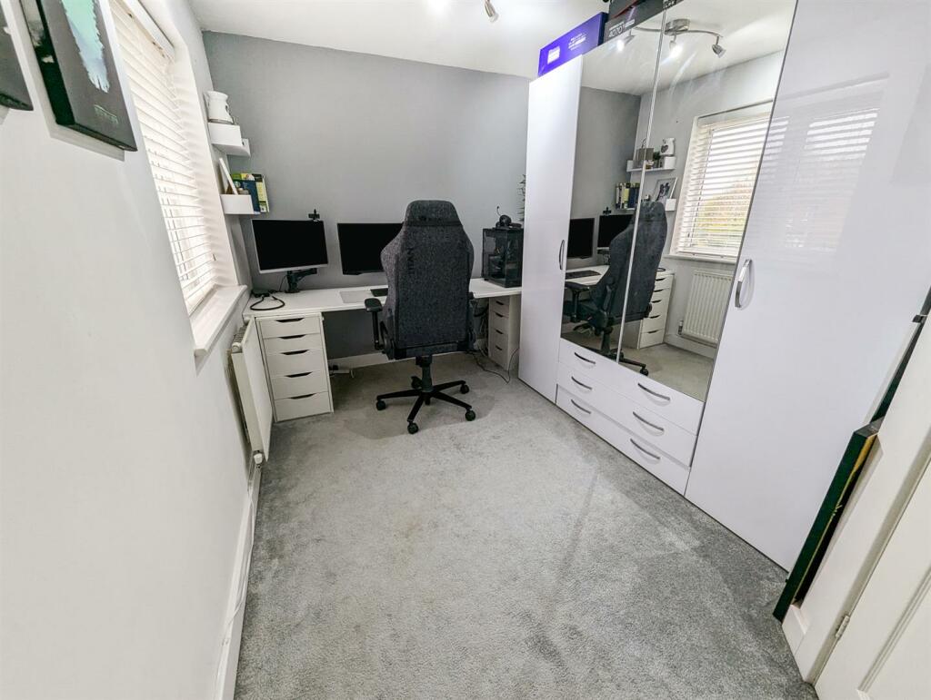PXL_20241108_122226314.RAW-01.COVER.jpg