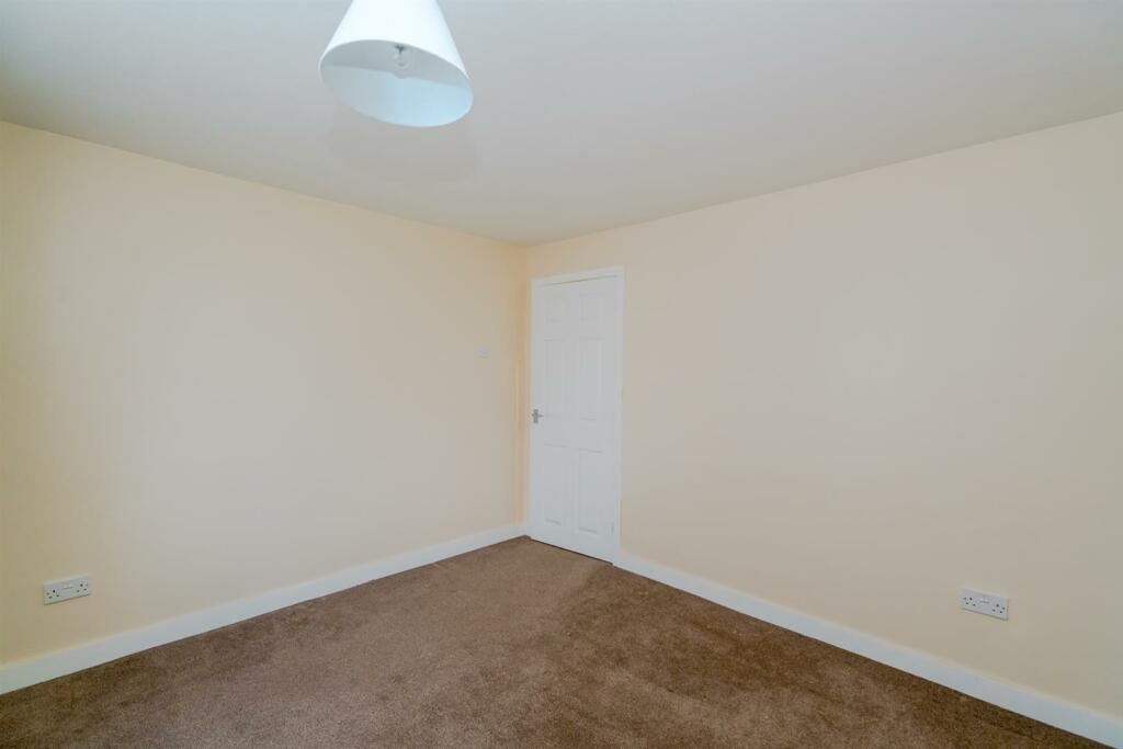 2, Carfax, Cannock, Staffordshire, WS11 0YT (9 of 