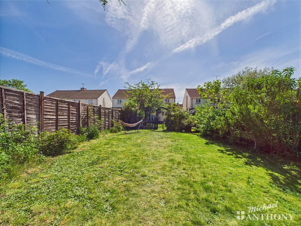 CAM02773G0-PR0287-STILL002-thumbnail-h750-70