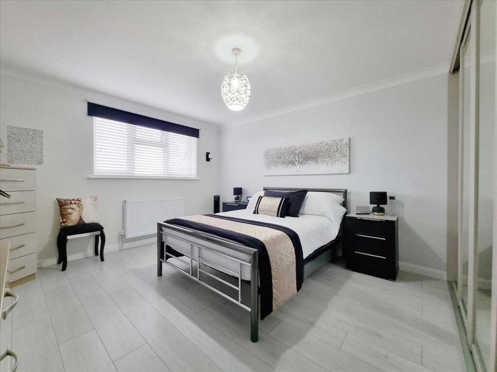 Bedroom 1: