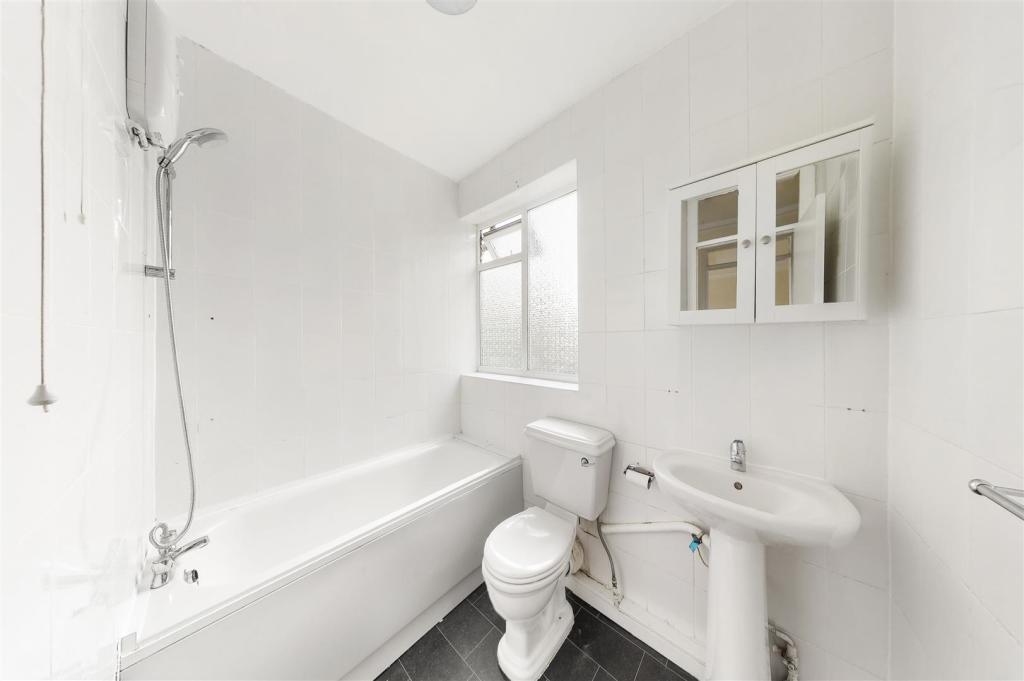 Flat 11, Vale Court - 8cnU7kZX2nLRta3Tl1lL.jpg