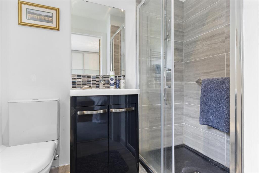 Ensuite Shower Room