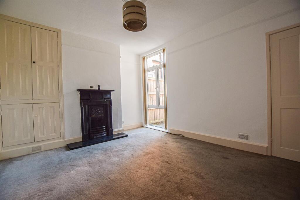 St Dunstans, 36 lounge 1 new.jpg